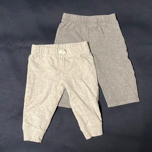Carter’s Gray Cotton Pants x2 (9mo)